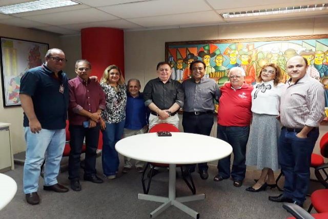 Diretores do SEEBF-PI se reúnem com novo superintende do BNB no Piauí