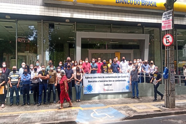 Bancári@s protestam contra mudança de protocolos de prevenção e surto de Covid em agências no Piauí
