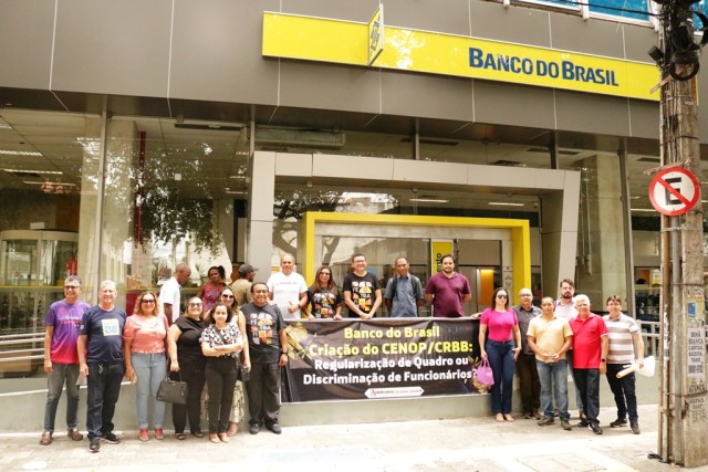 Dia do Bancário é marcado por protesto contra programa de reestruturação no Banco do Brasil