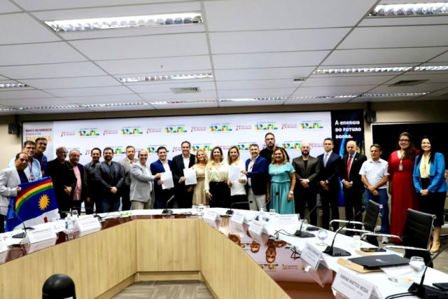 Assinado Acordo Aditivo com novas conquistas para funcionários e funcionárias do BNB