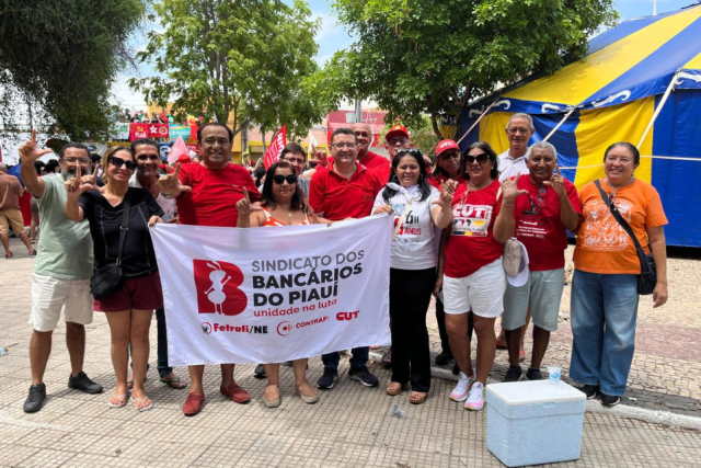 Bancárias e bancários participam de ato nacional contra anistia e projeto de dosimetria